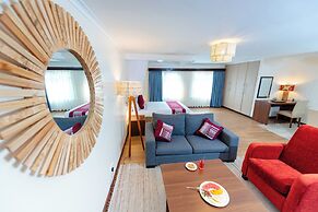 Heri Heights Hotel Apartments, SureStay Collection by BW