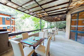 Heri Heights Hotel Apartments, SureStay Collection by BW