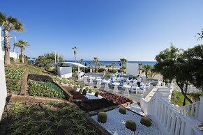Flora Garden Beach Club - All inclusive