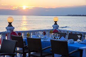 Flora Garden Beach Club - All inclusive