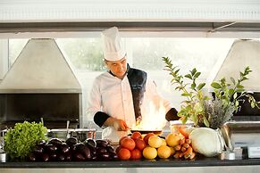 Flora Garden Beach Club - All inclusive