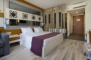 Flora Garden Beach Club - All inclusive