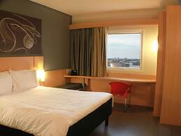 Ibis Imperatriz