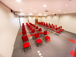 Ibis Imperatriz
