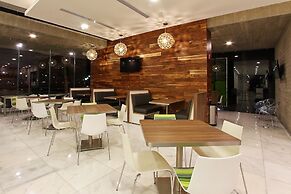 One Villahermosa 2000