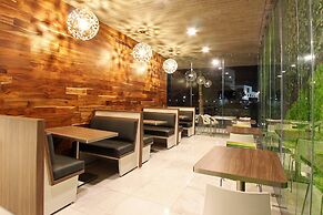 One Villahermosa 2000