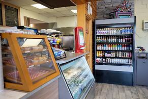 Scotty's Lakeside Resort