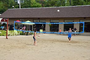 Scotty's Lakeside Resort