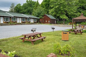 Scotty's Lakeside Resort