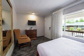 Scotty's Lakeside Resort