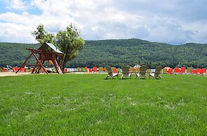 Scotty's Lakeside Resort