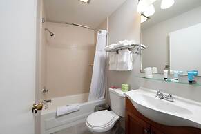 Scotty's Lakeside Resort