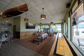 Scotty's Lakeside Resort