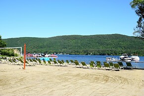 Scotty's Lakeside Resort