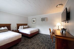 Scotty's Lakeside Resort