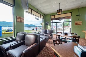 Scotty's Lakeside Resort