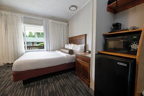 Scotty's Lakeside Resort