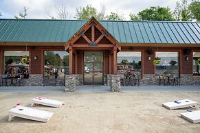 Scotty's Lakeside Resort