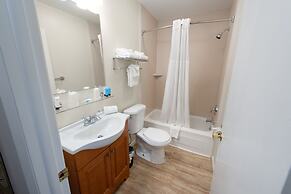 Scotty's Lakeside Resort