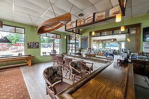 Scotty's Lakeside Resort