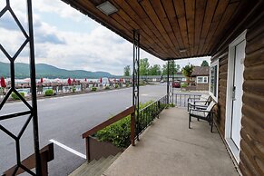 Scotty's Lakeside Resort