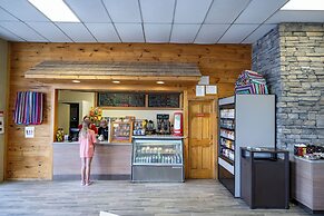 Scotty's Lakeside Resort