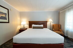 Scotty's Lakeside Resort