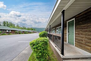 Scotty's Lakeside Resort