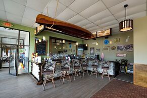 Scotty's Lakeside Resort