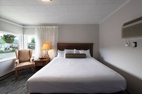 Scotty's Lakeside Resort