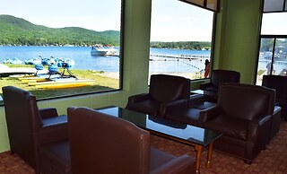 Scotty's Lakeside Resort