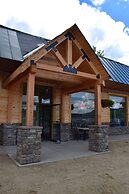 Scotty's Lakeside Resort