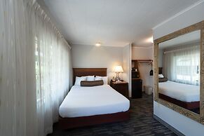 Scotty's Lakeside Resort