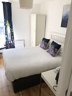 The Queens Head Hotel