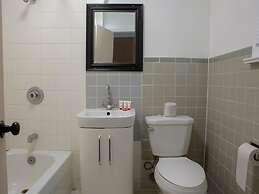 Hotel Richmond Hill ON North