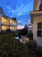 Bay Breeze Resort