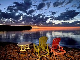 Bay Breeze Resort
