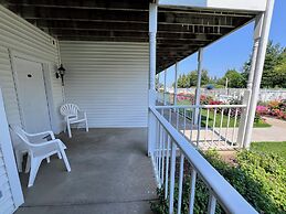 Bay Breeze Resort