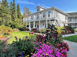 Bay Breeze Resort