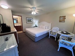 Bay Breeze Resort