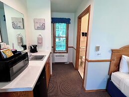 Bay Breeze Resort