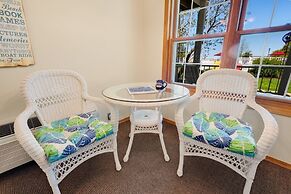 Bay Breeze Resort