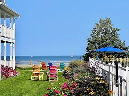 Bay Breeze Resort