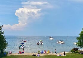 Bay Breeze Resort
