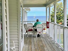 Bay Breeze Resort