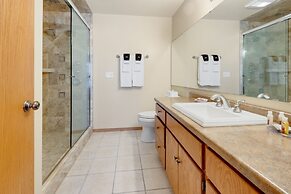 Bay Breeze Resort