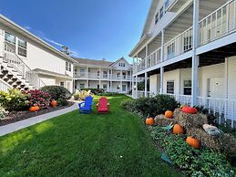 Bay Breeze Resort