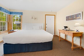Bay Breeze Resort
