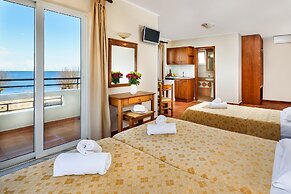 Panos Beach Hotel