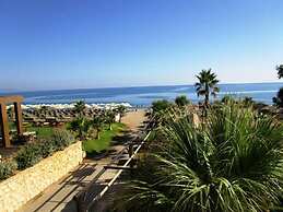 Panos Beach Hotel